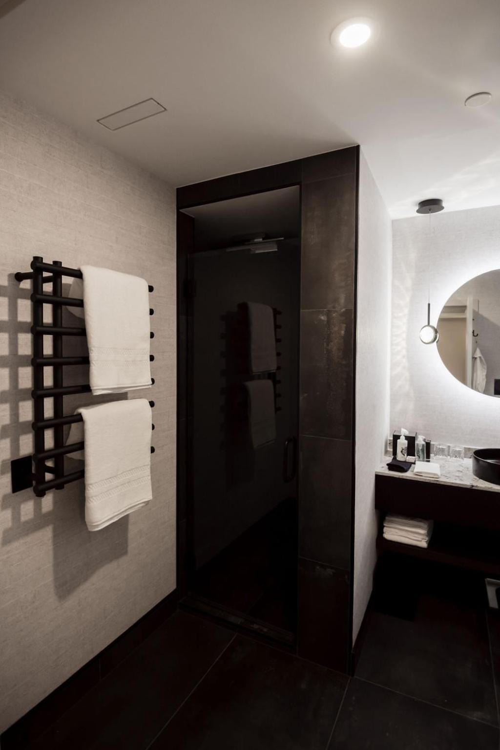 The Reid Hotel Vanderhoof Dış mekan fotoğraf