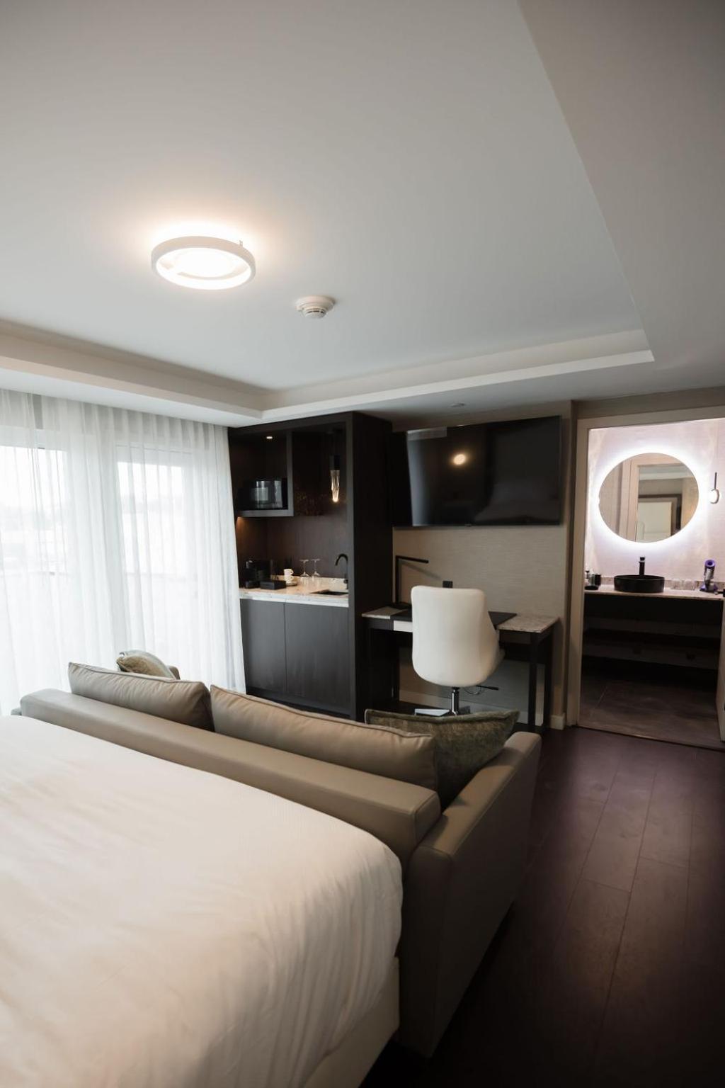 The Reid Hotel Vanderhoof Dış mekan fotoğraf